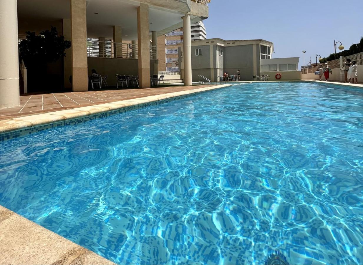 Primera Linea Con Piscina En Calp Exterior foto